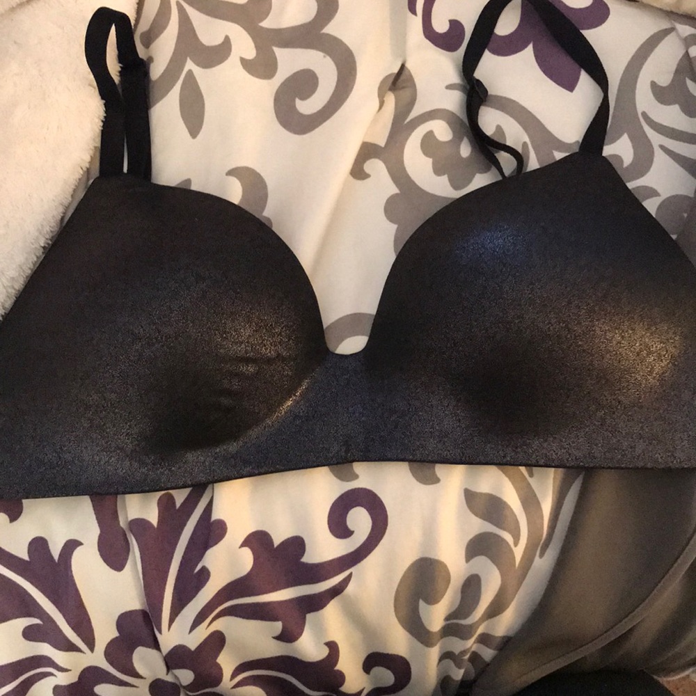 Victoria secret t-shirt  bra!
